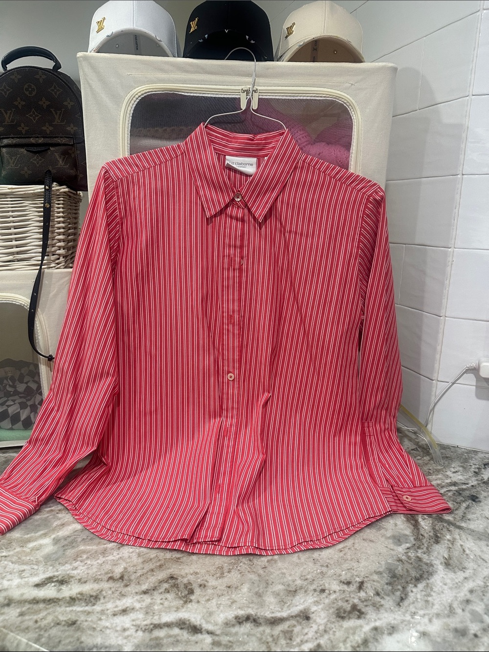 Liz Claiborne Red and White Striped WOMENS Dress Shirt - Picture 1 of 3